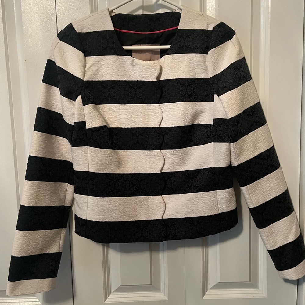 Banana Republic navy and white zip front blazer